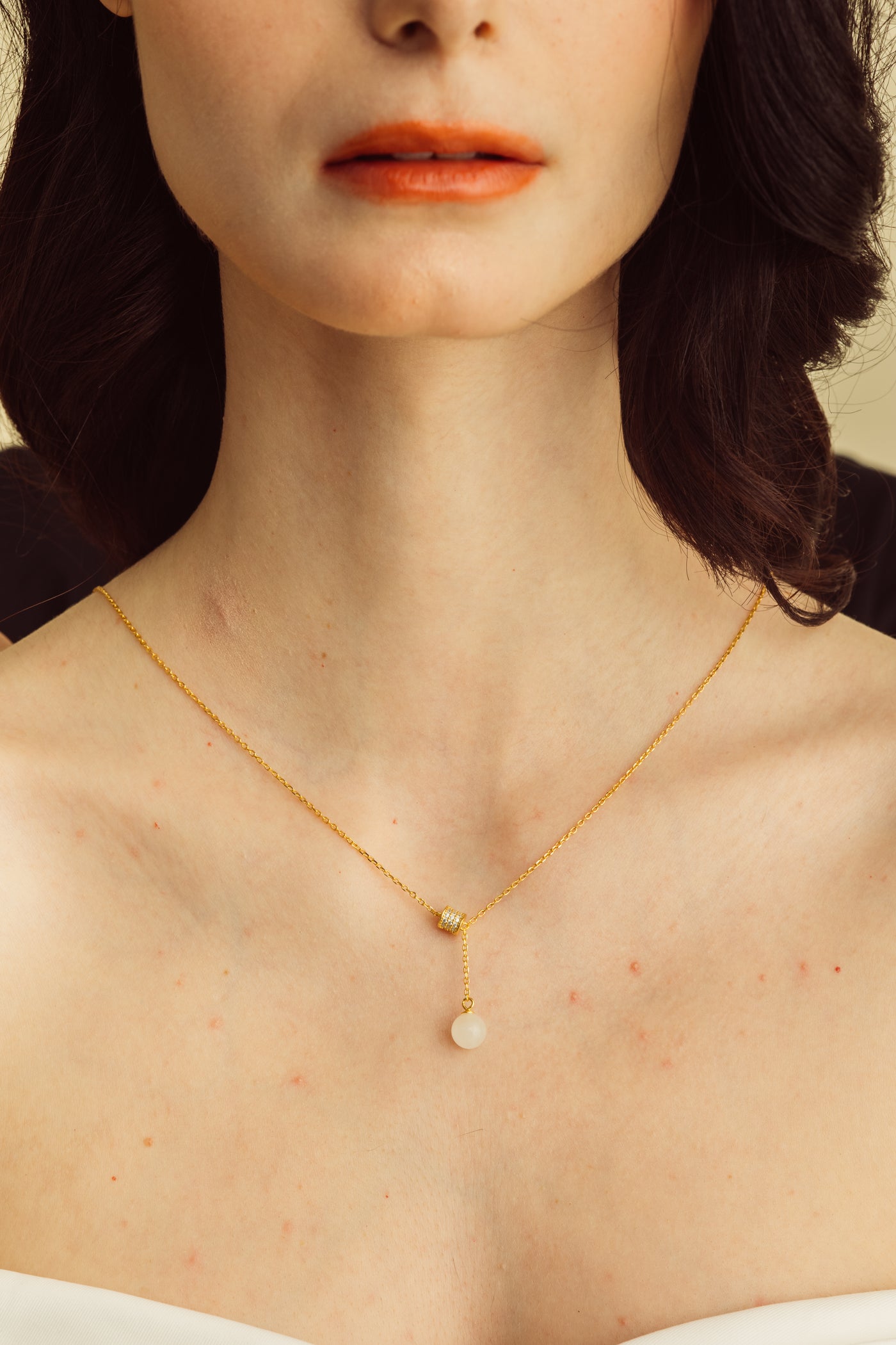 Drop Pearl Gold Necklace